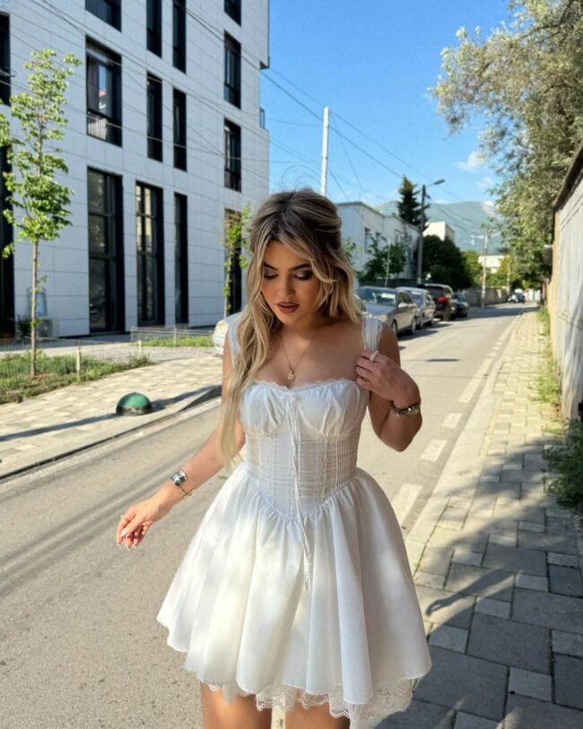 Mini haljina Agatha - bijela - Slika 2