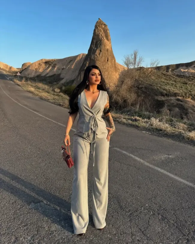 YxWjjE8JOk51kUYR7Ky_2 set